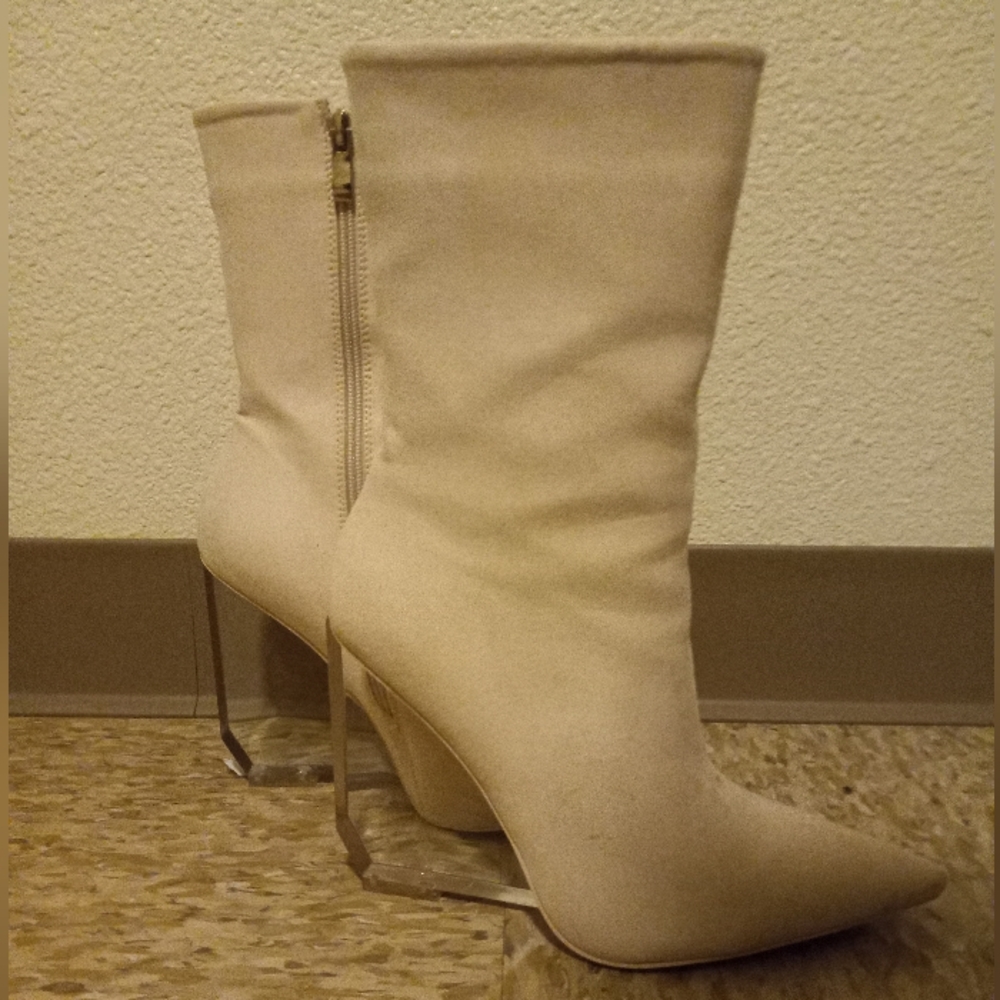 Azalea Wang Clear Heel Beige-White Boots Size 7